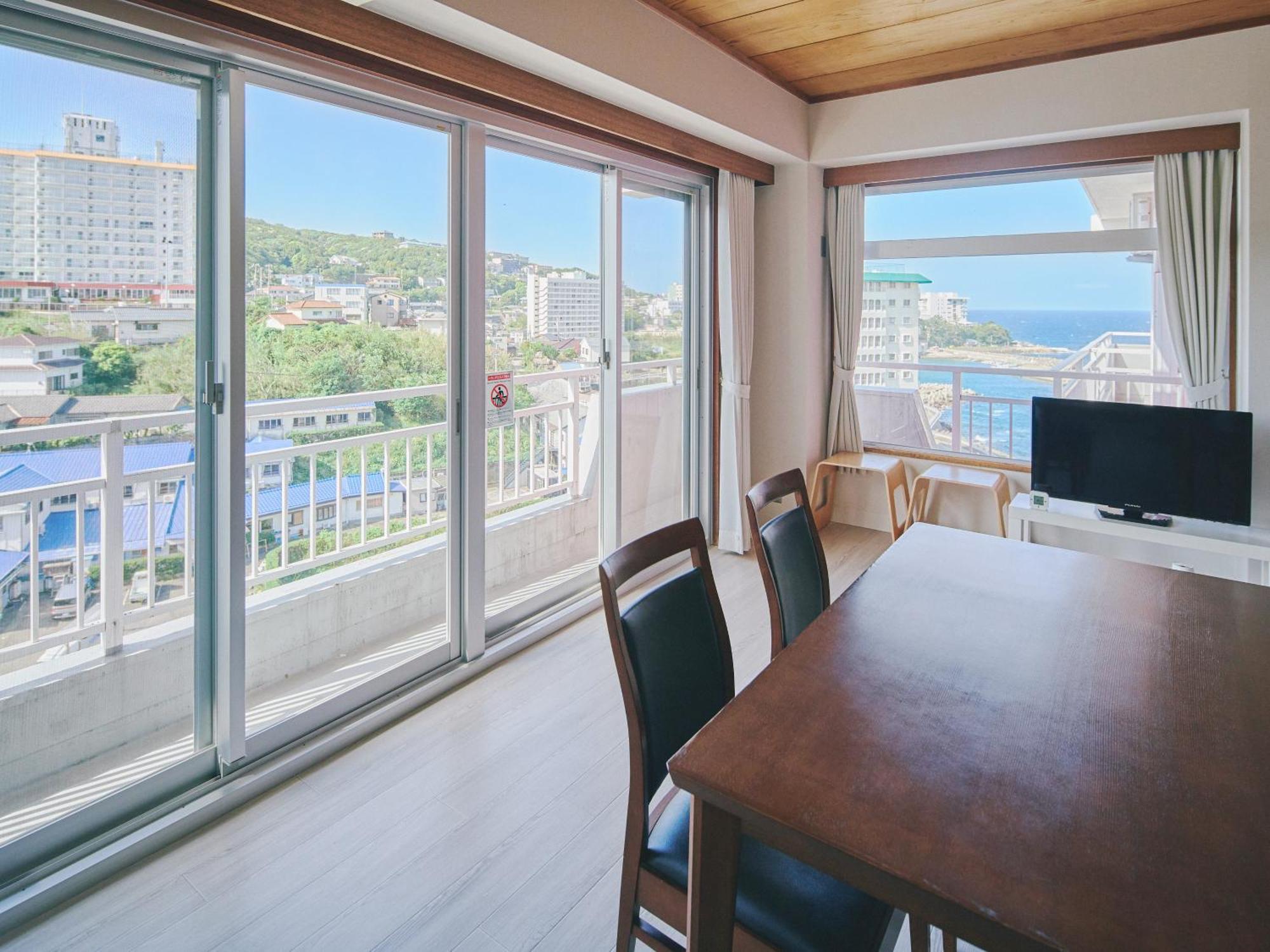 Апартаменты Guest Living Mu Nanki Сирахама Экстерьер фото