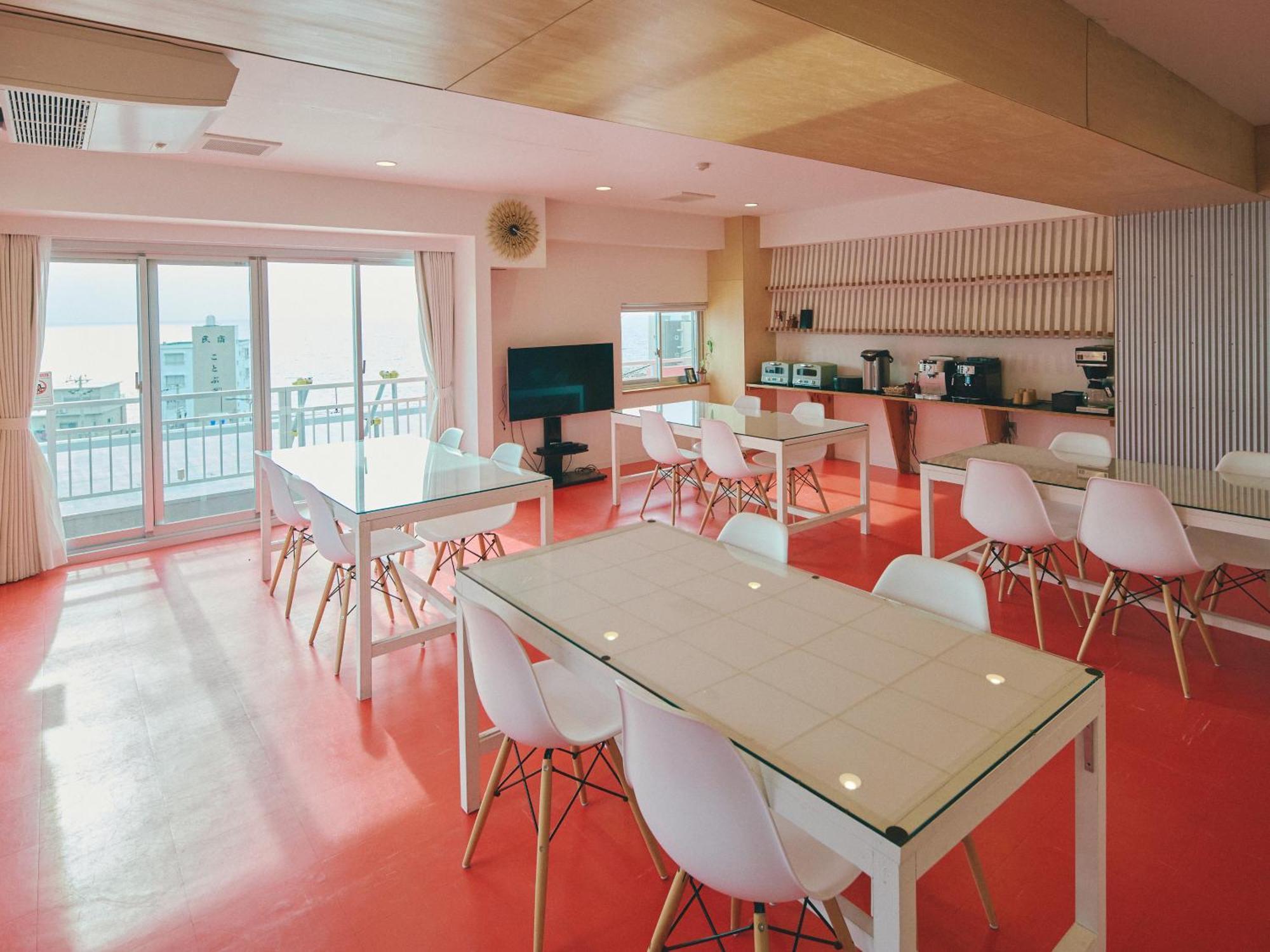 Апартаменты Guest Living Mu Nanki Сирахама Экстерьер фото